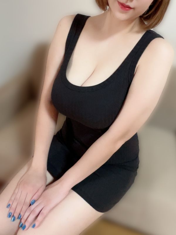 エステティシャン なるみ